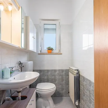 Stunning In Mihatovici With Kitchen *