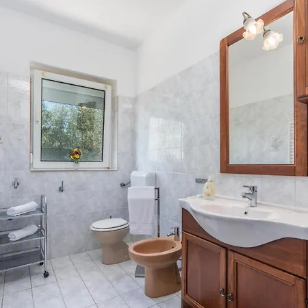 Stunning In Mihatovici With Kitchen *